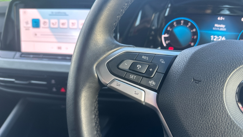 Volkswagen Golf 1.5 TSI 150 Life 5dr Petrol Hatchback